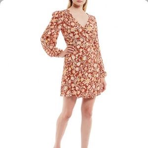 ✨4 for $20✨Spring Romance Mini Wrap Dress